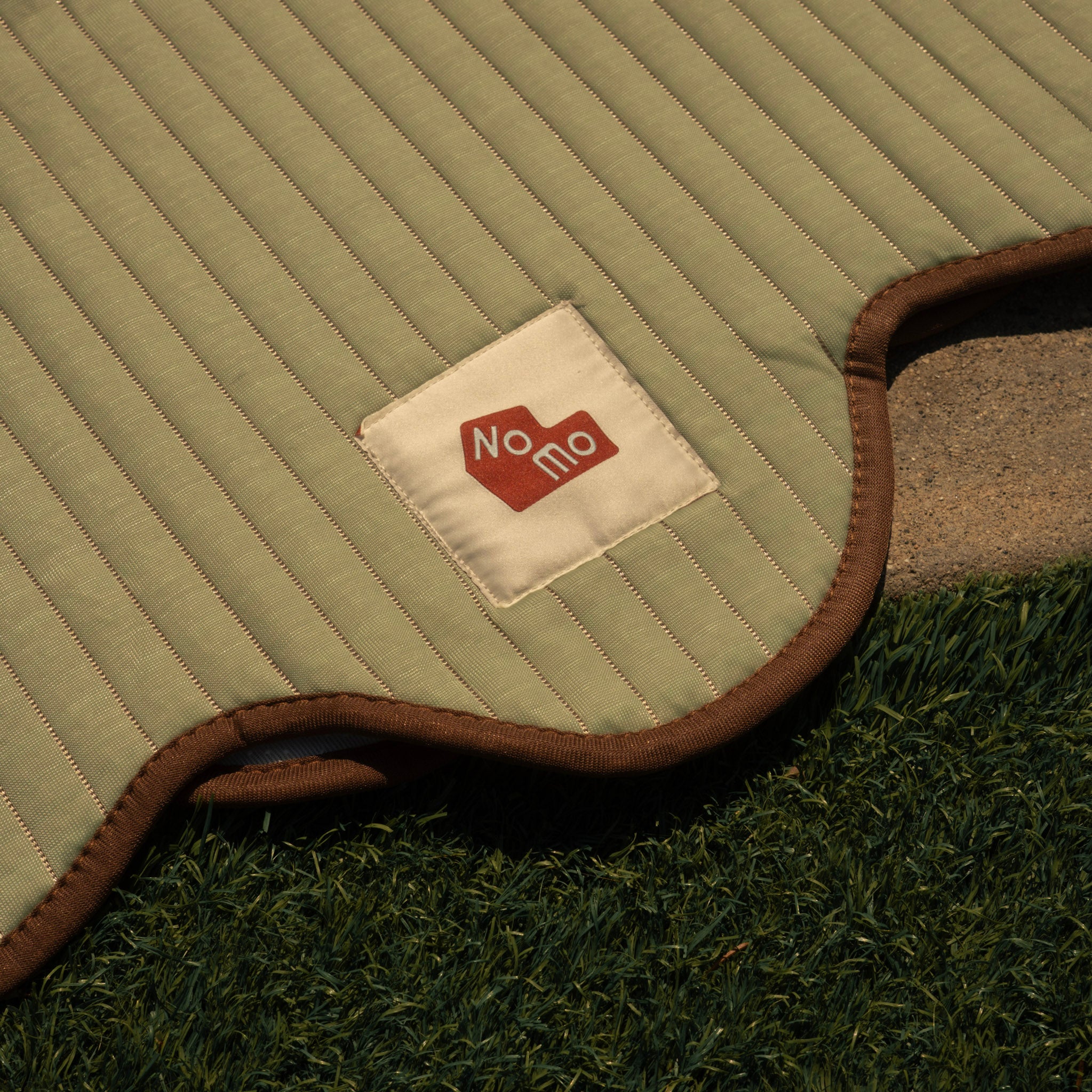 The Charlie Cooling Mat
